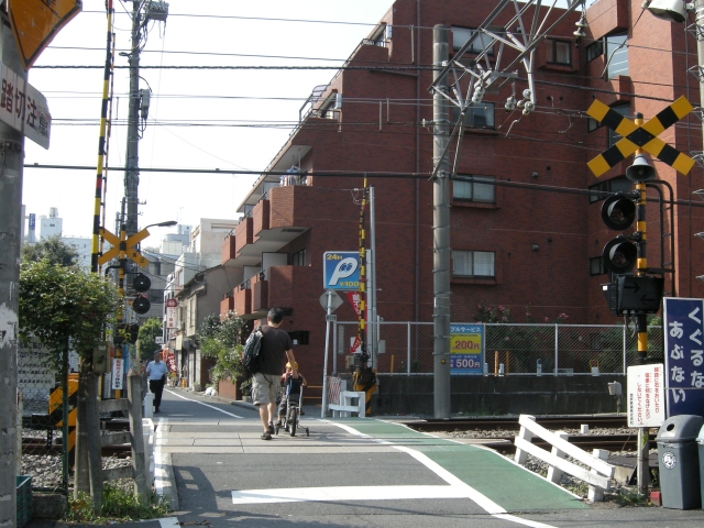 高田馬場2号踏切 Photo